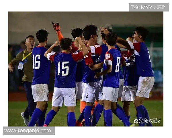 国足球星过人技艺解析：从技术细节到比赛实战的完美展现