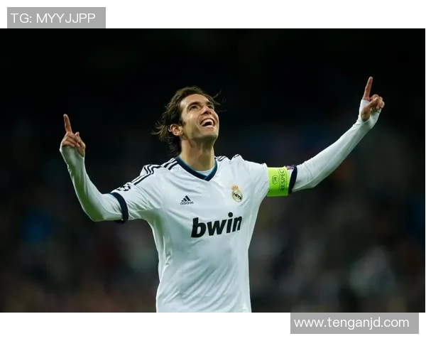 当代足球巨星崛起之路：从天才少年到全球偶像的奋斗与荣耀